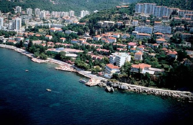 Uhapšeno šest osoba zbog pljački