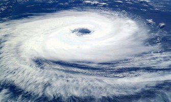 Troje ljudi poginulo u tajfunu Neoguri