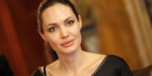 Anđelina tuži 