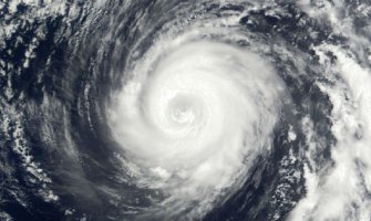 Filipini: Zbog tajfuna evakuisano preko 700.000 ljudi