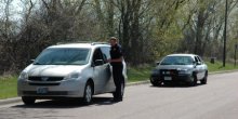 Policajac htio da joj naplati kaznu, pa joj spasao život