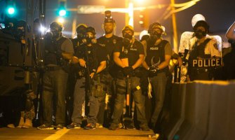 Državna policija čuva red u Fergusonu