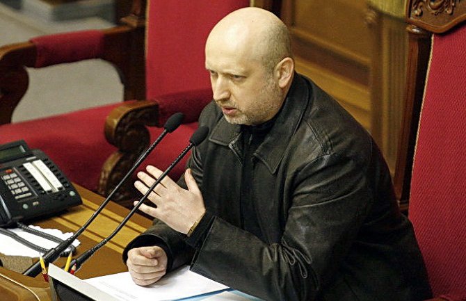 Turčinov: Ukrajina mora istovremeno u EU i NATO