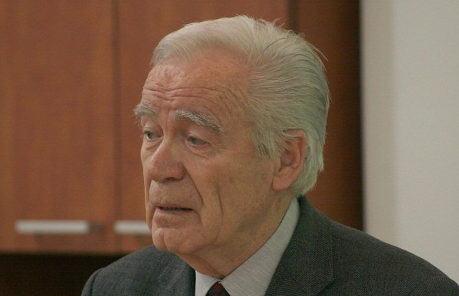 FDES: Otvoren konkurs za školu retorike