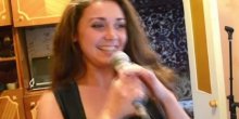 Poslušajte Ruskinju kako pjeva Vidovdan! (VIDEO)