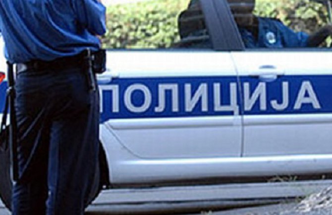 Zbog trgovine drogom uhapšene četiri osobe