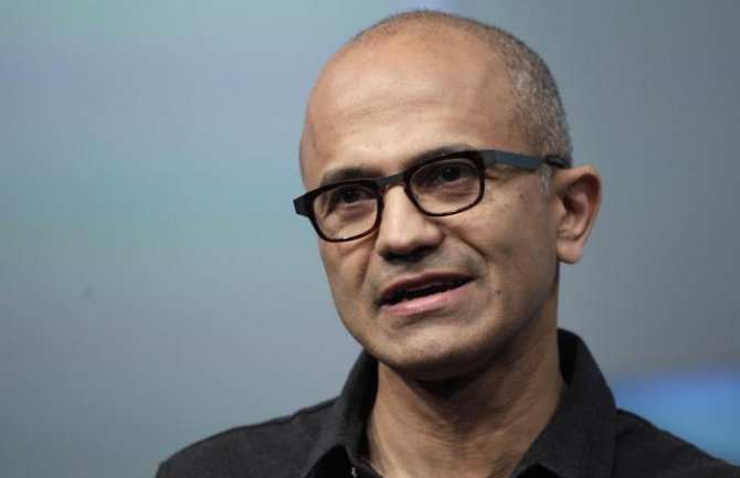 Šefu Microsofta zarada 84 miliona dolara