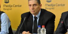 Nikola Sandulović upao sa advokaticom na Vučićevo predavanje 