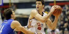 Vujošević ponovo nasrnuo na svog igrača (VIDEO)