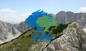 CDU organizuje diskusiju u Bečićima: Rasprava o problemima u turizmu