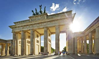 U Berlinu zabranjeno isticanje ruskih i ukrajinskih zastava