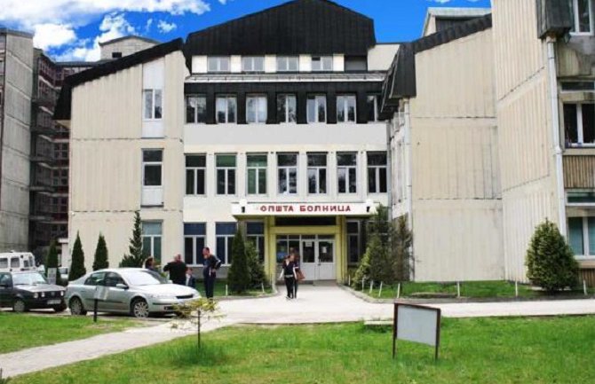 Roditelji inficiranih beba prijavili direktorku bolnice jer optuženi ljekari rade
