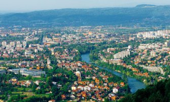 Banjaluka: Pucao u bivšu suprugu pa u sebe
