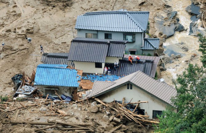  Indonezija: 26 poginulih i 82 nestalih nakon stravičnih odrona