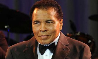 Muhamed Ali u bolnici zbog upale pluća