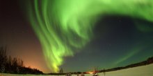 Polarna svjetlost okitila nebo nevjerovatnim bojama (VIDEO)