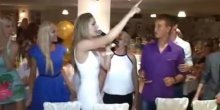 Momak izjavio ljubav Radi Manojlović (VIDEO)