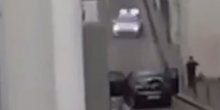 Braća Kuaši bježe nakon napada na 