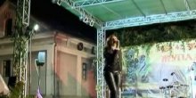 Pogledajte kako Ana Bekuta propada kroz binu (VIDEO)