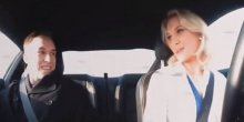 Ovi momci mislili da idu na sastanak sa šašavom plavušom, a ona im priredila vožnju života 
