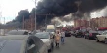 U požaru u tržnom centru poginulo pet osoba, 25 pod ruševinama (Video)