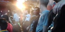Pogledajte ko je sa sjeverne tribine bacio baklju na teren