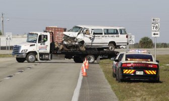 Florida: Osmoro stradalo u udesu kombija
