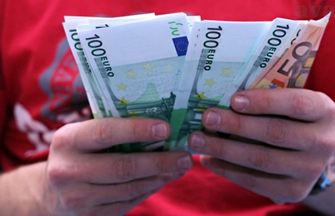 Kako se živi u regiji: Najmanji rast plata u BiH, Makedoniji i Crnoj Gori