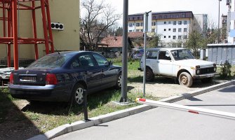  Služba komunalne policije da se lati posla(FOTO)