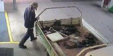 Pljačka bankomata koja je nasmijala čak i policajce (VIDEO)