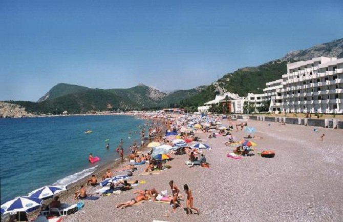 Đaci se razboljeli u Čanju: Trovanje ili infekcija?