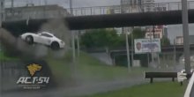 Dao gas na mokrom putu i poletio 4 metra u vazduh (VIDEO)
