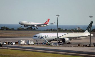  Uhapšen čojvek zbog čije dojave je hitno sletio avion u Varšavi