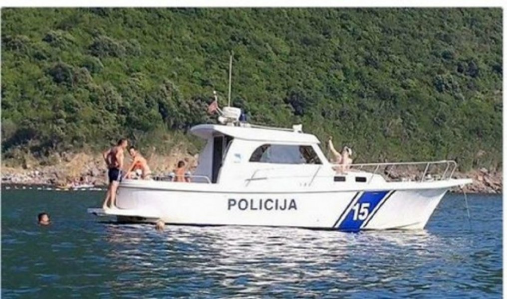 519852policeiff