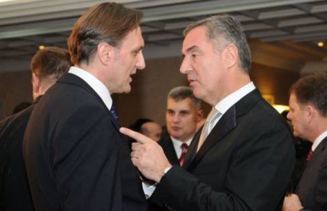 DPS: Politički i moralni pad SDP-a i Krivokapića