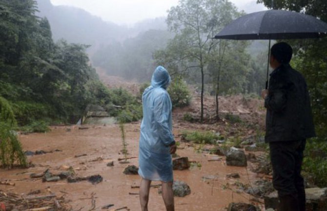 Kina: U klizištu zatrpano 40 ljudi