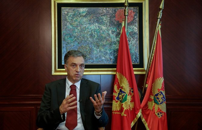 Vujanović: Očekuje se nastavak parlamentarnog dijaloga