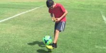 Ima 11 godina i u isto vrijeme slaže Rubikovu kocku i pimpuje! (VIDEO)