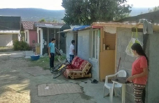 Romi sa Šišeta do kraja godine u novim kućicama