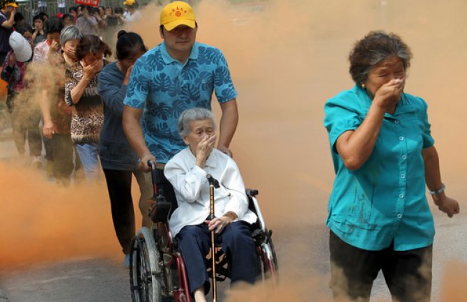 U vježbi za evakuaciju dimom otrovano više od 150 đaka