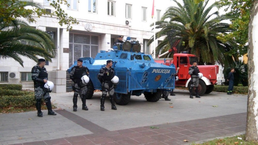 PolicijaSkuptina1