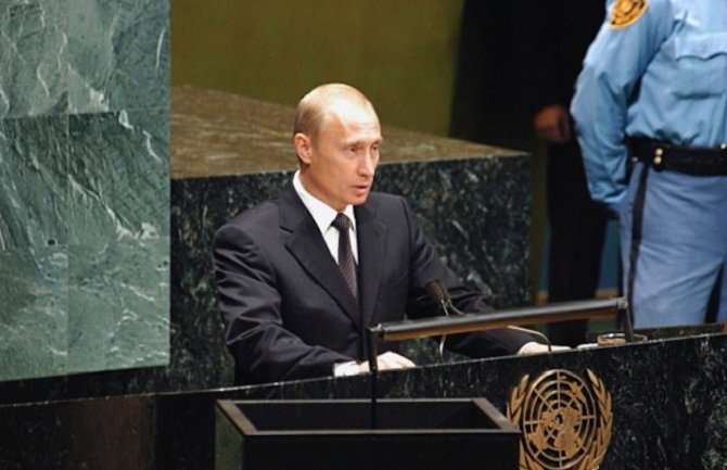 Putin: Potrebno stvaranje međunarodne koalicije protiv terorizma 