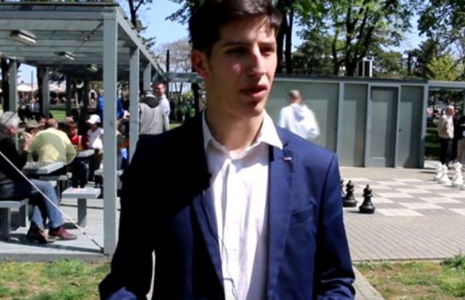 Sin Isidore Bjelice u vezi sa poznatom folk pjevačicom