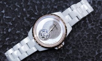 Chanel predstavlja limitirani model: Sat- J12 Flying Tourbillon (FOTO)