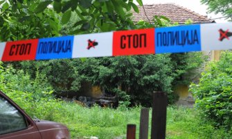 Unuk ubio dedu i babu sjekirom