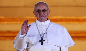 Papa donirao skutere bračnom paru koji je nepokretan