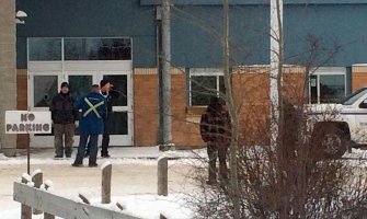 Četiri osobe ubijene u školi u Kanadi
