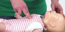 Evo kako da spasite bebu koja je prestala da diše (VIDEO)