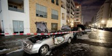 Osveta sirotinje: Zapalili 50 luksuznih automobila (Video)