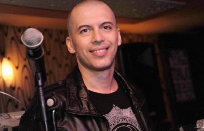 Topalko živi u hotelu, žena ga izbacila iz stana